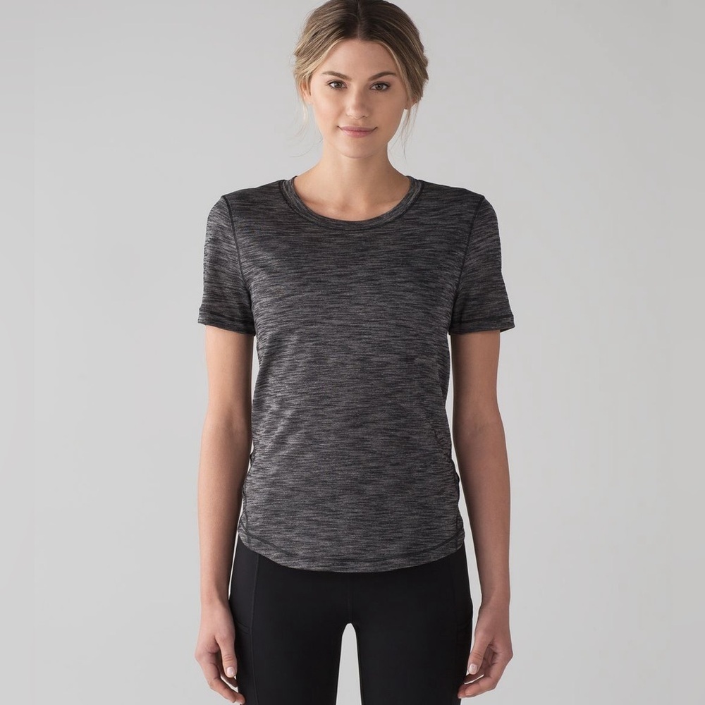 Lululemon Long Distance Short Sleeve Heathered Black First Release Tee T-Shirt 4